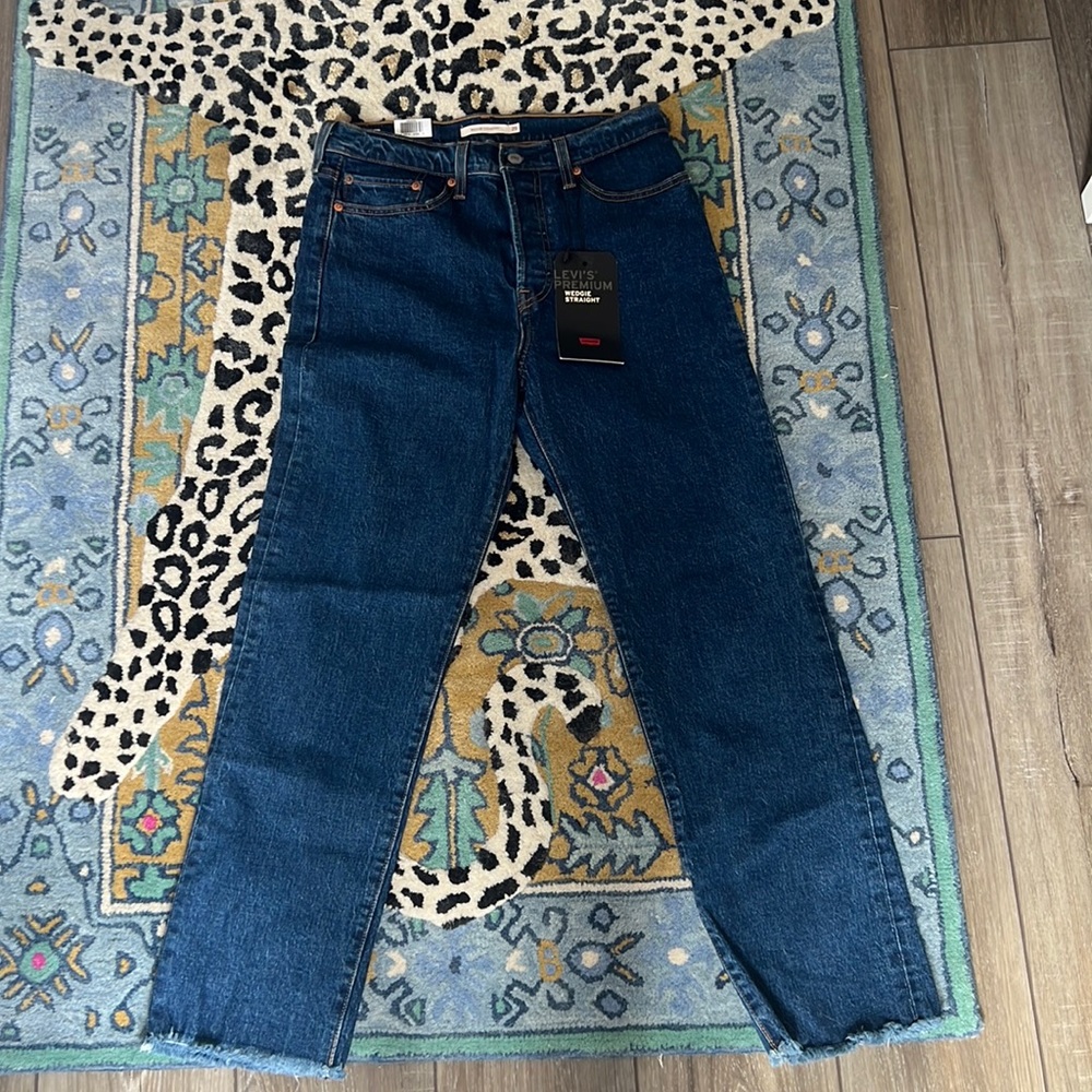 Levi’s Wedgie Straight size 29
